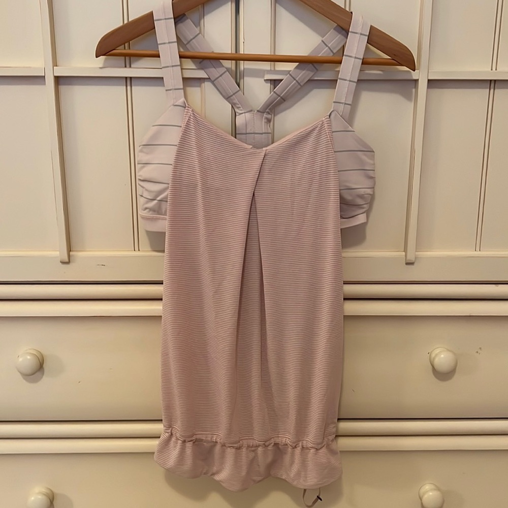 Lululemon Tank with Built In Bra Size Small